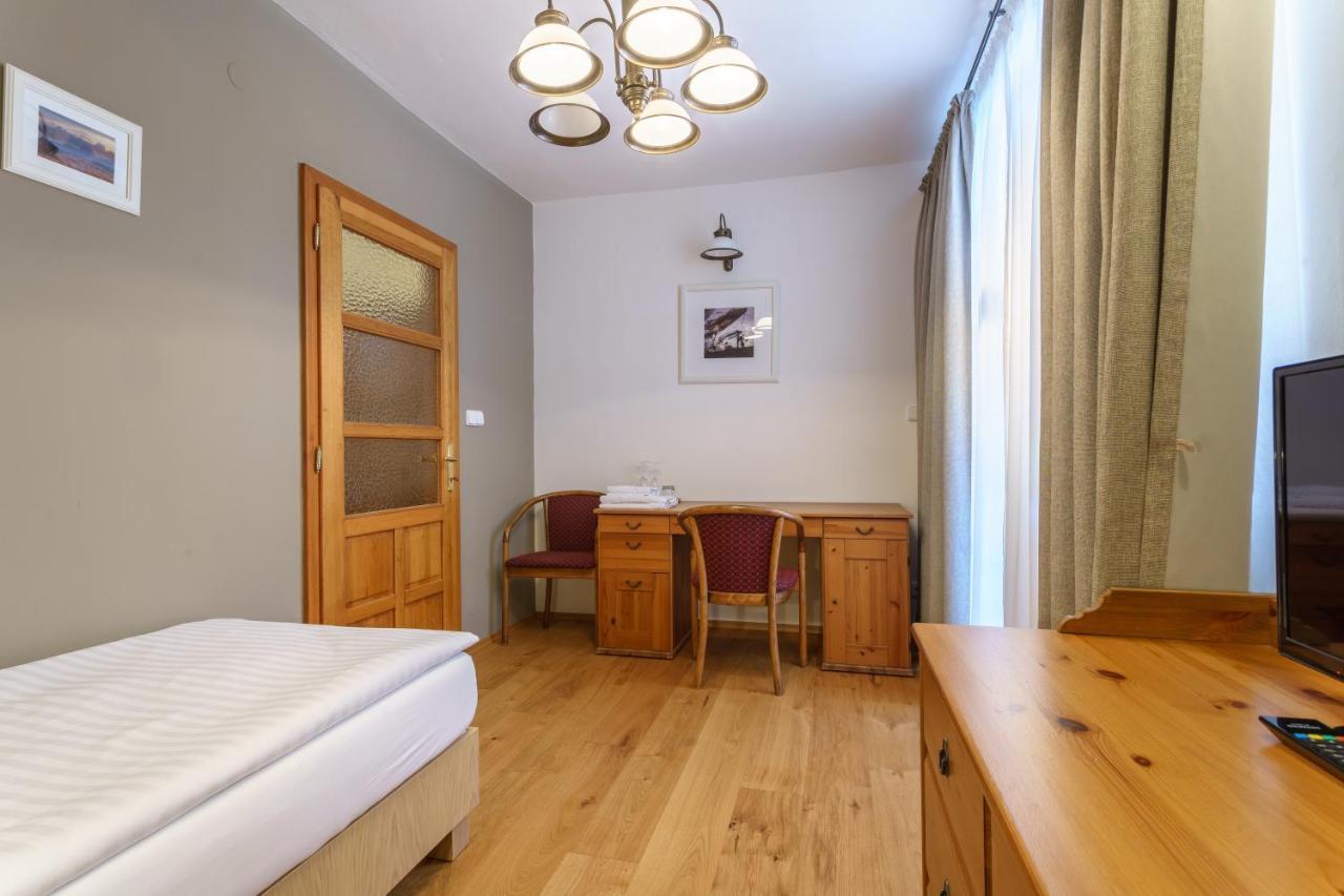 Hotel A Restaurace U Vychopnu Vsetín Zewnętrze zdjęcie