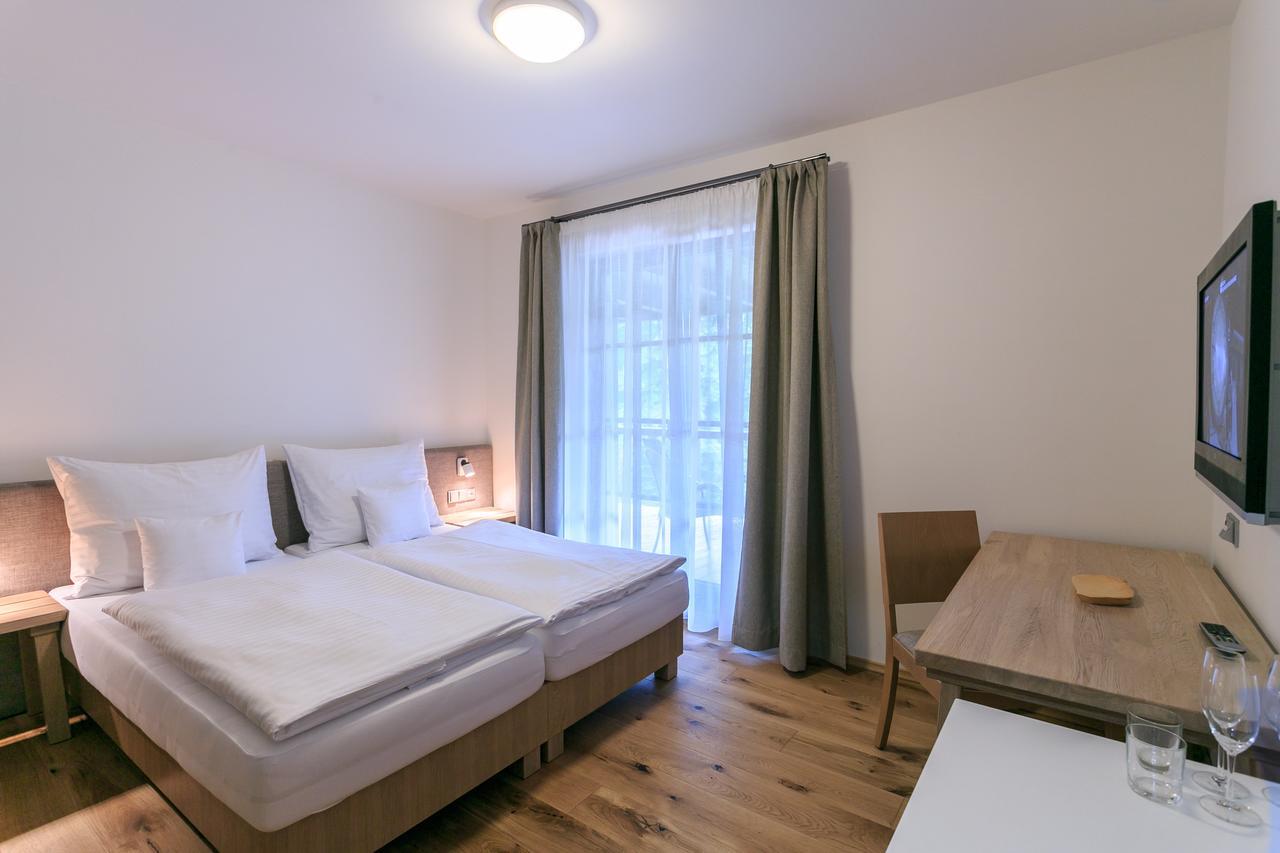 Hotel A Restaurace U Vychopnu Vsetín Zewnętrze zdjęcie